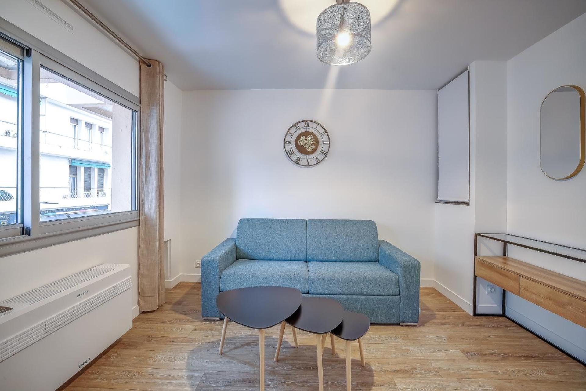 Proche De La ,appartement Lumineux Et Climatise Appartement *