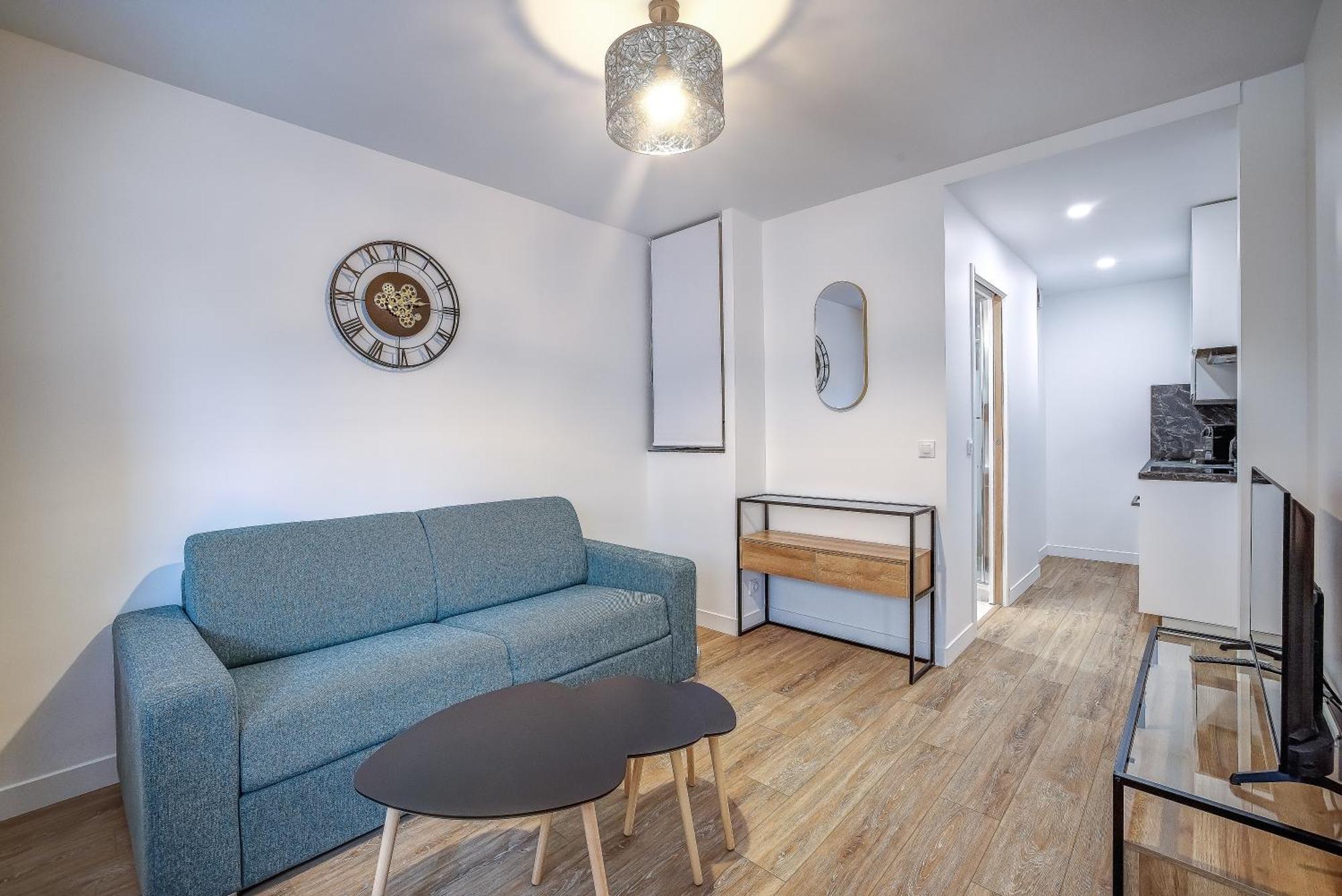 Proche De La ,appartement Lumineux Et Climatise